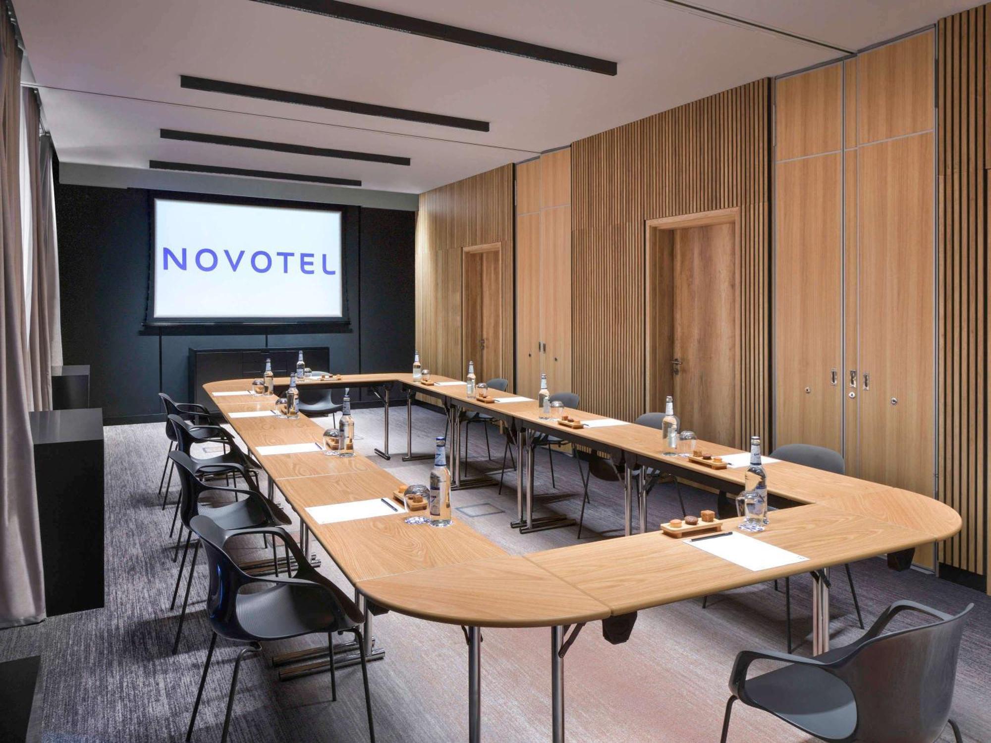 Novotel Kinshasa La Gombe エクステリア 写真